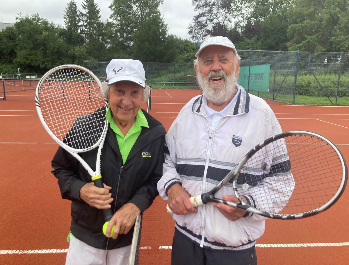 Tennis Und Mehr Gruppe Aus Lytham St Annes Beim Tc Blau Wei Werne Plus