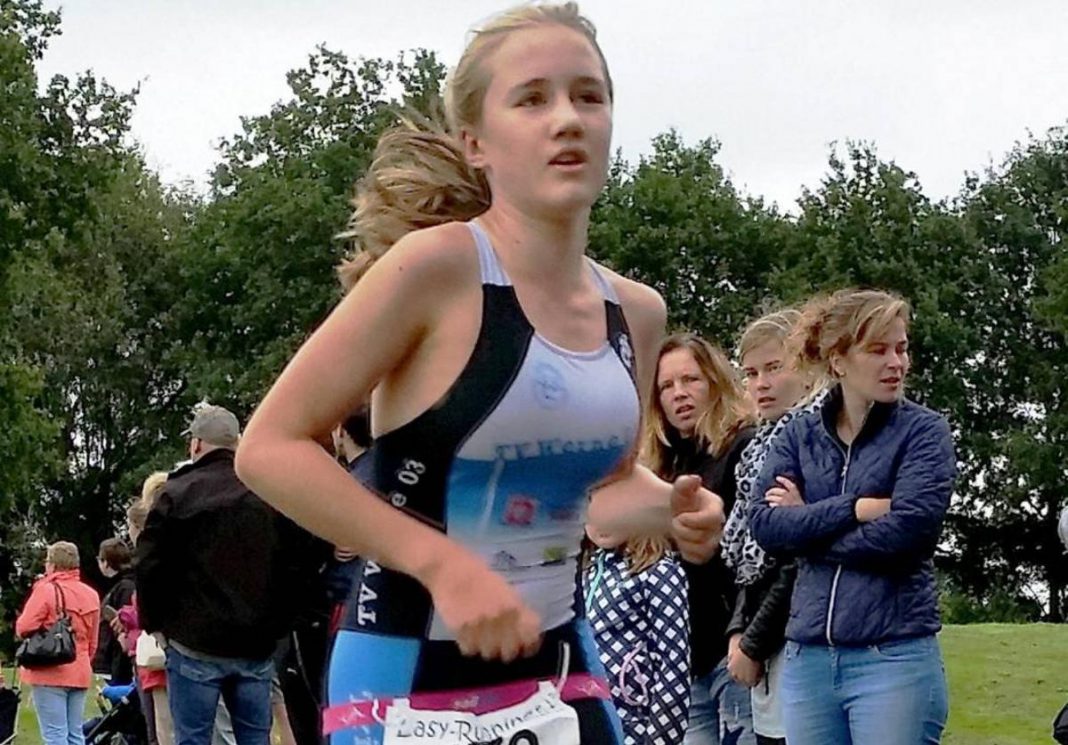 Franzi Moll Triathletin Franzi Moll erhielt für ihre Leistungen in 2016 die Sportplakette. Wie so viele andere SportlerInnen konnte auch sie ihr Können 2020 nicht unter Beweis stellen. Foto: Privat