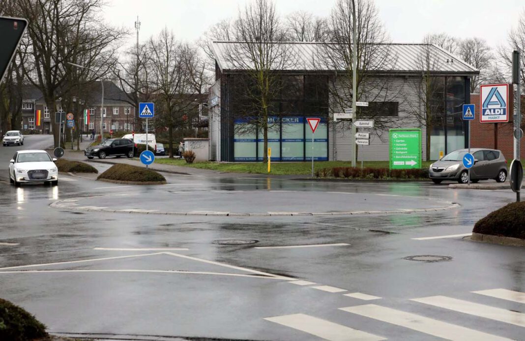 Kreisel Bahnhof Der Kreisverkehr am Bahnhof in Werne trat 2020 wie schon 2018 als Unfallschwerpunkt in Erscheinung. Foto: Volkmer