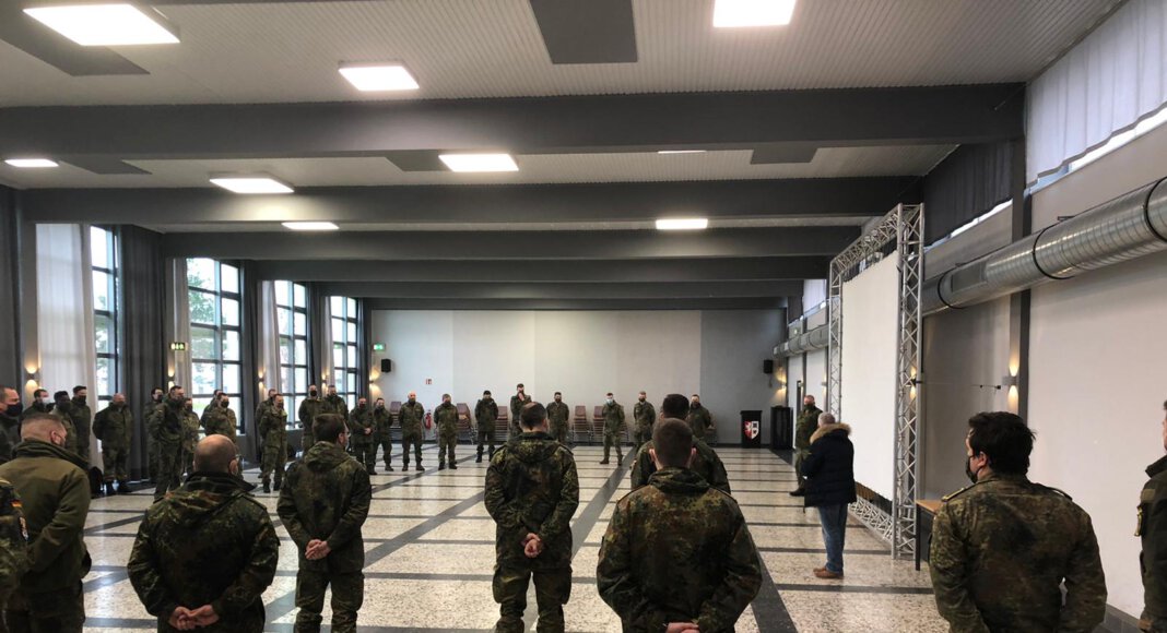 In der Glückauf-Kaserne in Unna-Königsborn wurden die Soldatinnen und Soldaten begrüßt. Foto: Bundeswehr