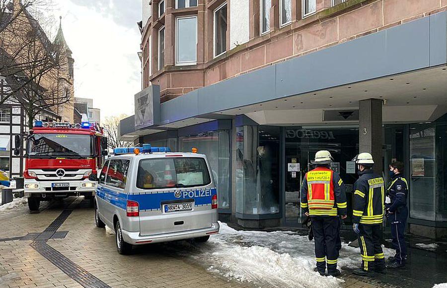 Ein Wasserschaden ereignete sich am Dienstag im Ladenlokal von Herrenmoden Schmersträter. Foto: Feuerwehr Werne
