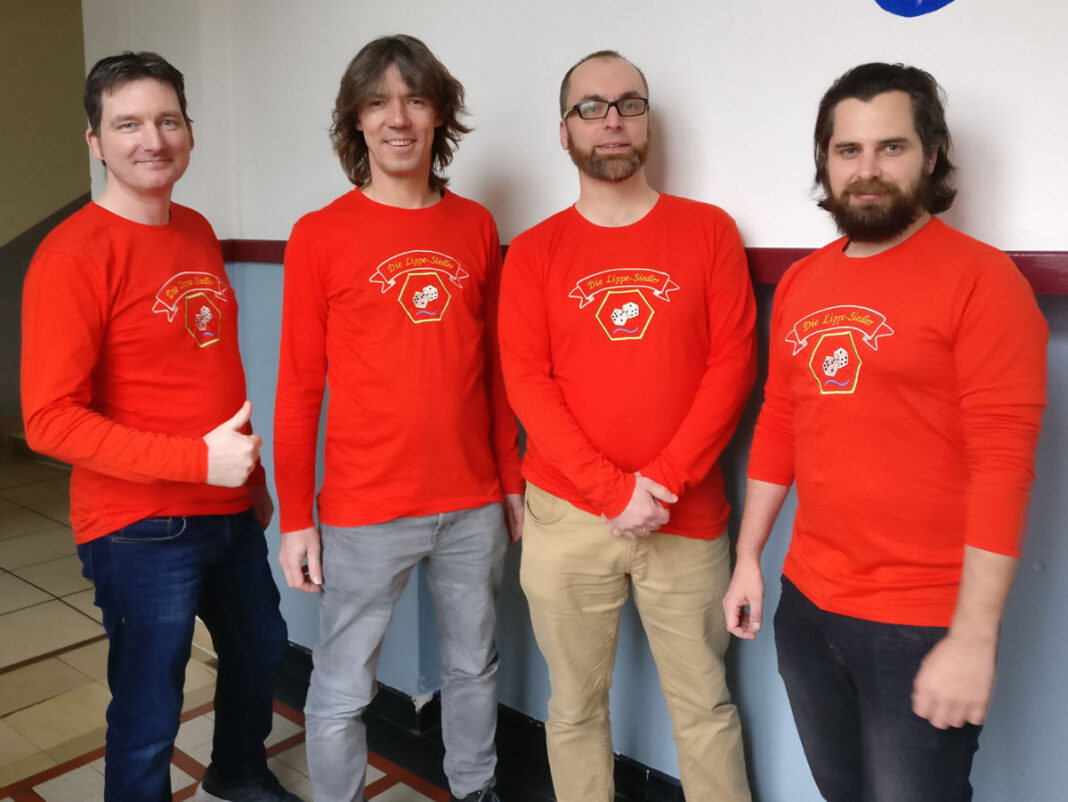 lippesiedler Die Mannschaft „Die Lippe-Siedler“ vom letzten Jahr mit (v.l.) Thomas Tenbieg, Klaus Niemann, Marcus Gäßner, und Mathias Grundwald. Foto: Silvia Kunst