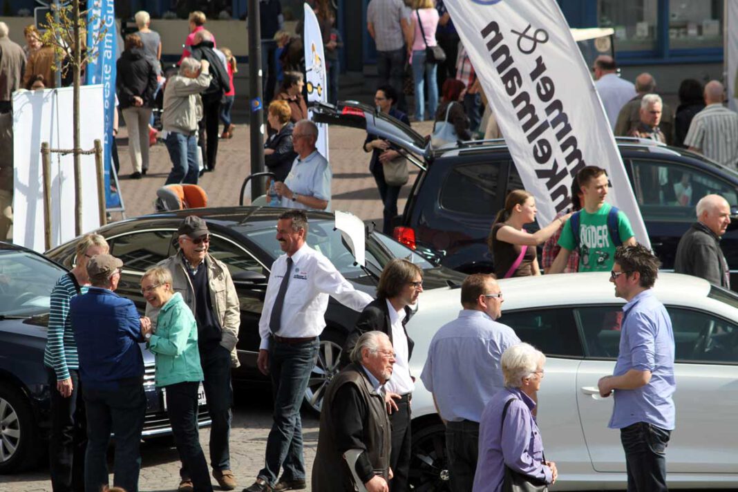 Auto- und Modefrühling 2014Foto: Wagner Der Auto- und Modefrühling soll in diesem Jahr wenn möglich in den Juni oder Juli verlegt werden. Archivfoto: Wagner