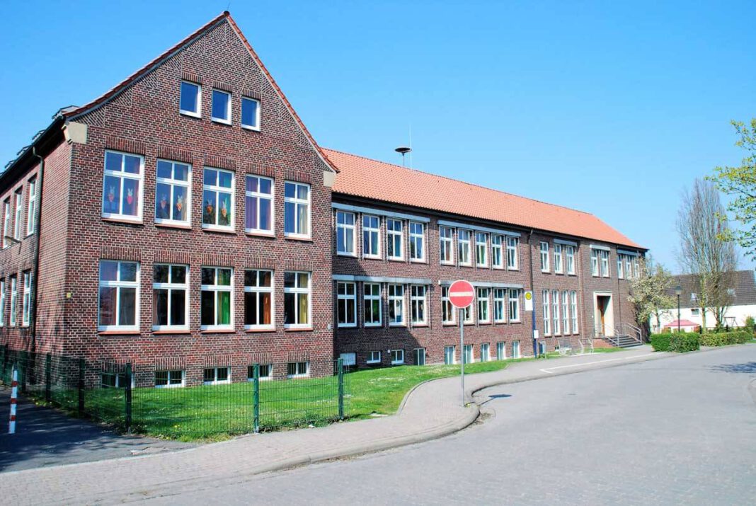 Marienschule HE Vom Schuljahr 2021/22 an soll an der Lambertusschule in Ascheberg und an der Marienschule in Herbern (Foto) eine Offene Ganztagsbetreuung eingerichtet werden. Archivfoto: Gaby Brüggemann