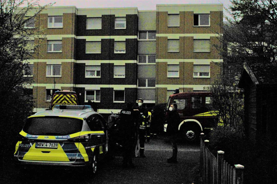 Feuerwehr_Chemielabor Explosion Der Löschzug 1 Stadtmitte der Freiwilligen Feuerwehr Werne wurde am frühen Samstagmorgen (10. April) zu einer Explosion in die Dietrich-Bonhoeffer-Straße gerufen. Foto: Feuerwehr Werne