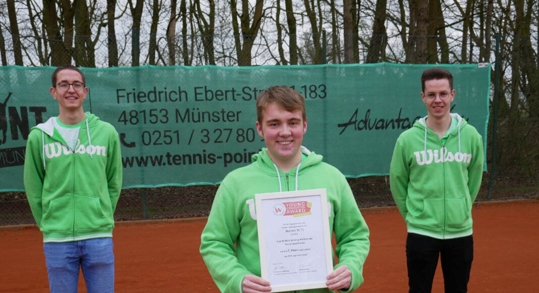 Die jungen Trainer des Werner TC 75 erhielten eine Auszeichnung vom Tennisverband. Foto: WTC
