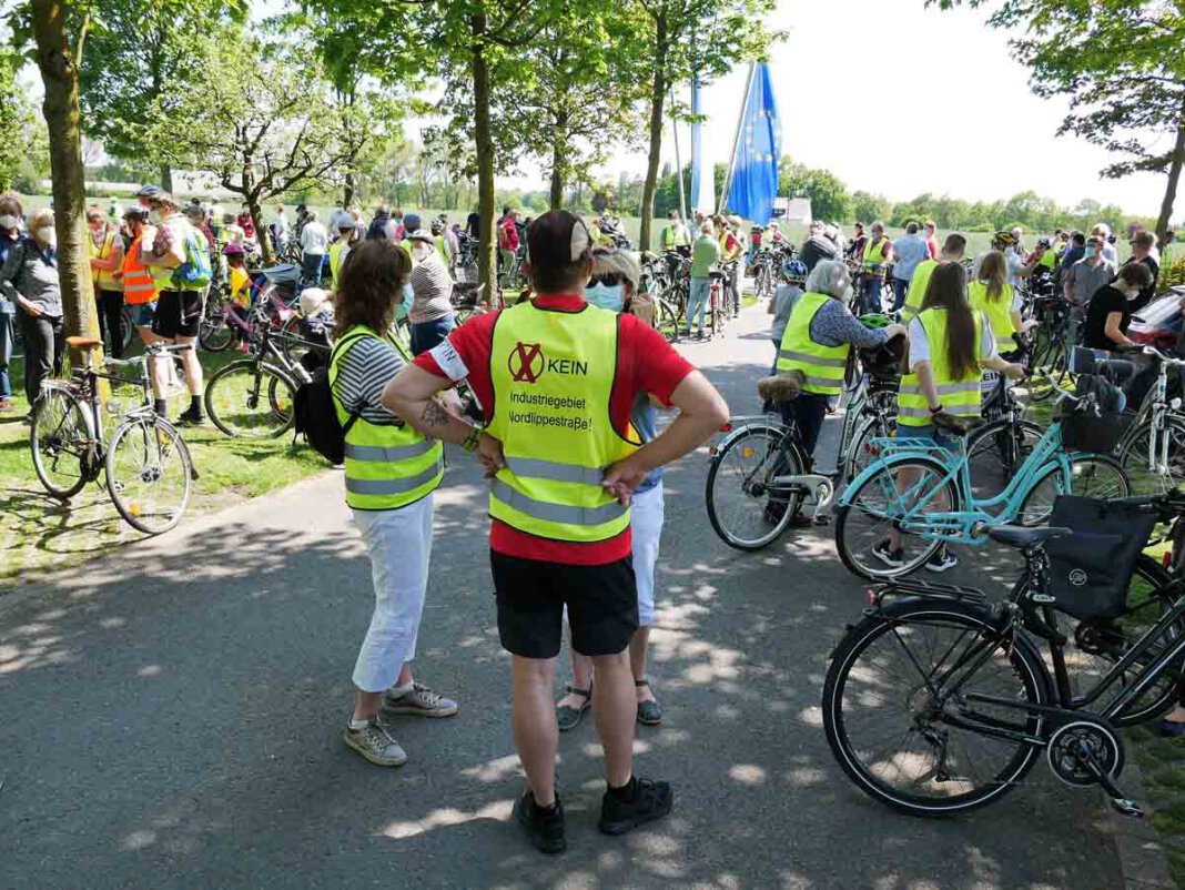 BIN Radtour 1 Zur bereits vierten Protest-Fahrradtour lädt die Bürgerinitiative am kommenden Sonntag ein. Foto: Gaby Brüggemann