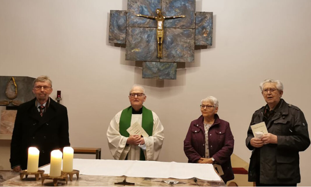 Plattdeutsche Maiandacht Unter besonderen Bedingungen fand diesmal die Plattdeutsche Maiandacht der Kolpingsfamilie statt. Foto: Benno Jäger