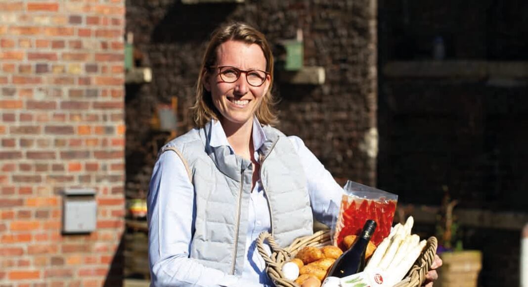Auch Claudia Bleckmann kann auf dem Blumen- und Spargelmarkt ihre Waren nicht anbieten. Die Veranstaltung wurde abgesagt. Foto: Isabel Schütte
