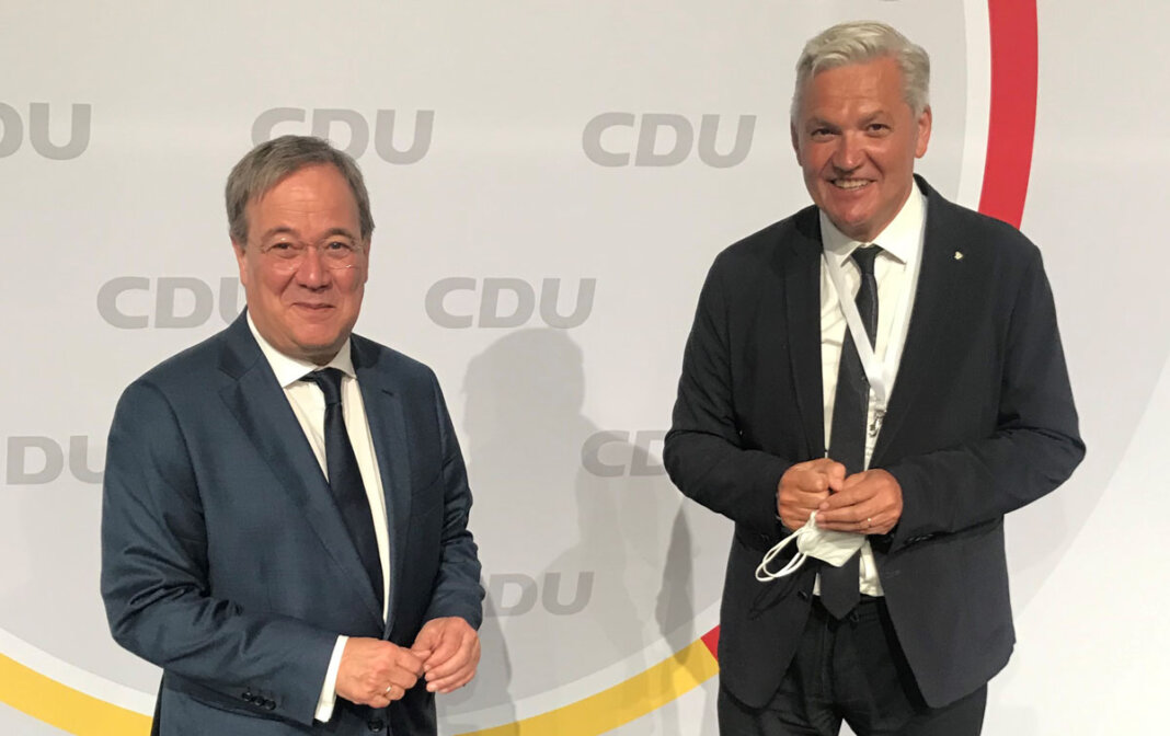 2021-06-05 LVV_Laschet_Hüppe_Foto Hubert Hüppe_1 Hubert Hüppe (rechts) aus Werne, hier mit CDU-Kanzlerkandidat Armin Laschet, darf sich berechtigte Hoffnungen auf einen Wiedereinzug in den Deutschen Bundestag machen. Foto: Hüppe