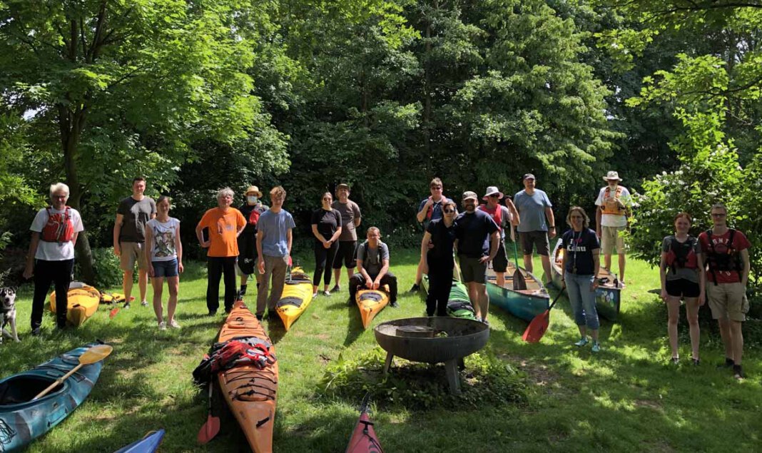 Anpaddeln 2021 Bei den Kanusportlern des SV Stockum fand jetzt das traditionelle Anpaddeln statt. Foto: Hannah Bille