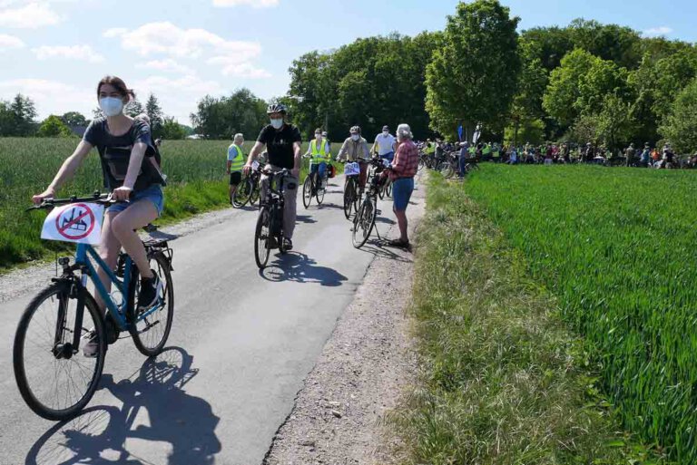 Die Bürgerinitiative lädt am kommenden Sonntag zur dritten Protest-Radtour ein. Derweil laufe die Unterschriftensammlung sehr gut, so der BIN-Vorstand. Archivfoto: Gaby Brüggemann