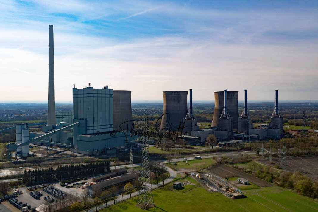 Gersteinwerk neu Die Anlage auf dem Gelände des Gersteinwerks in Werne-Stockum werde demnach über eine Leistung von 72 und der Standort Emsland in Lingen über 45 Megawatt verfügen. Das teilt RWE mit. Foto: Schütte