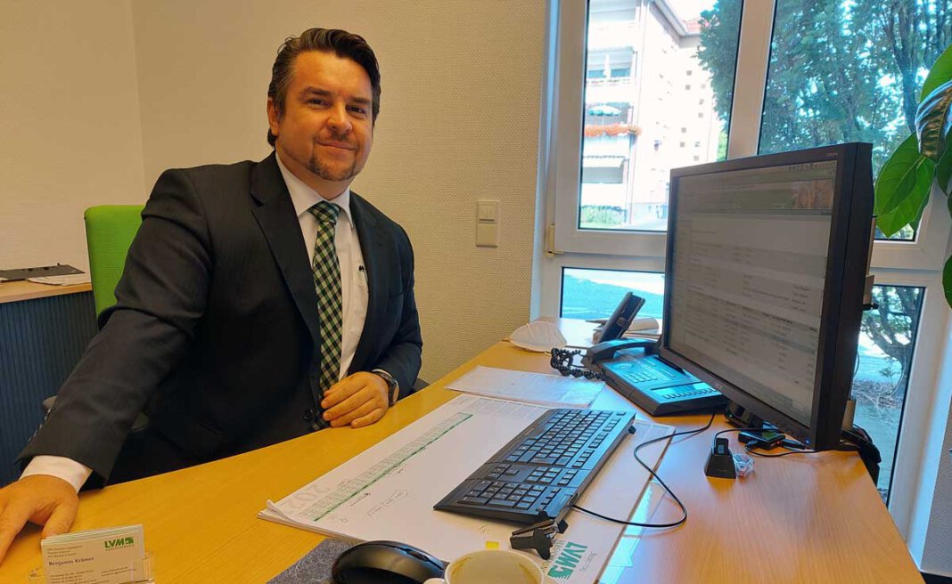 LVM Krämer Auch Benjamin Krämer von der LVM-Versicherungsagentur Eickhoff in Werne hat eine große Nachfrage nach Elementarversicherungen registriert. Foto: Wagner