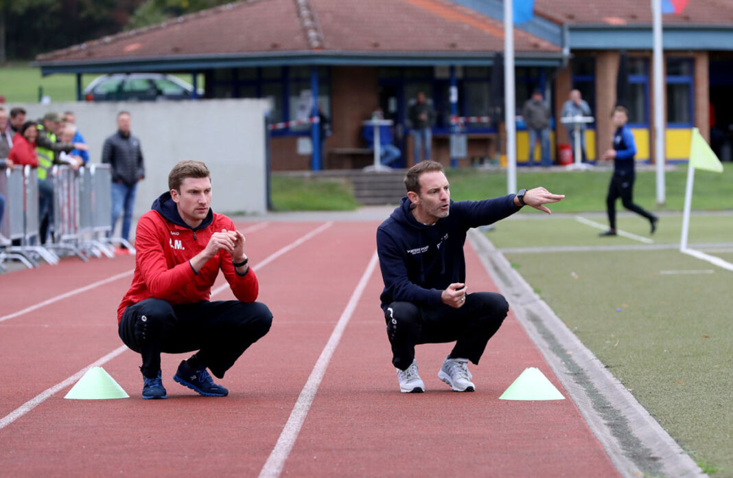 Lars Müller Trainer Lars Müller (rechts) und der WSC werden bei der überkreislichen Staffeleinteilung wohl keine Überraschungen erleben. Archivfoto: Volkmer