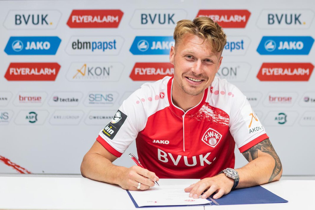 Pourie 1 Der Werner Fußballer Marvin Pourie hat beim FC Würzburger Kickers unterschrieben. Foto: Silvia Gralla/FC Würzburger Kickers