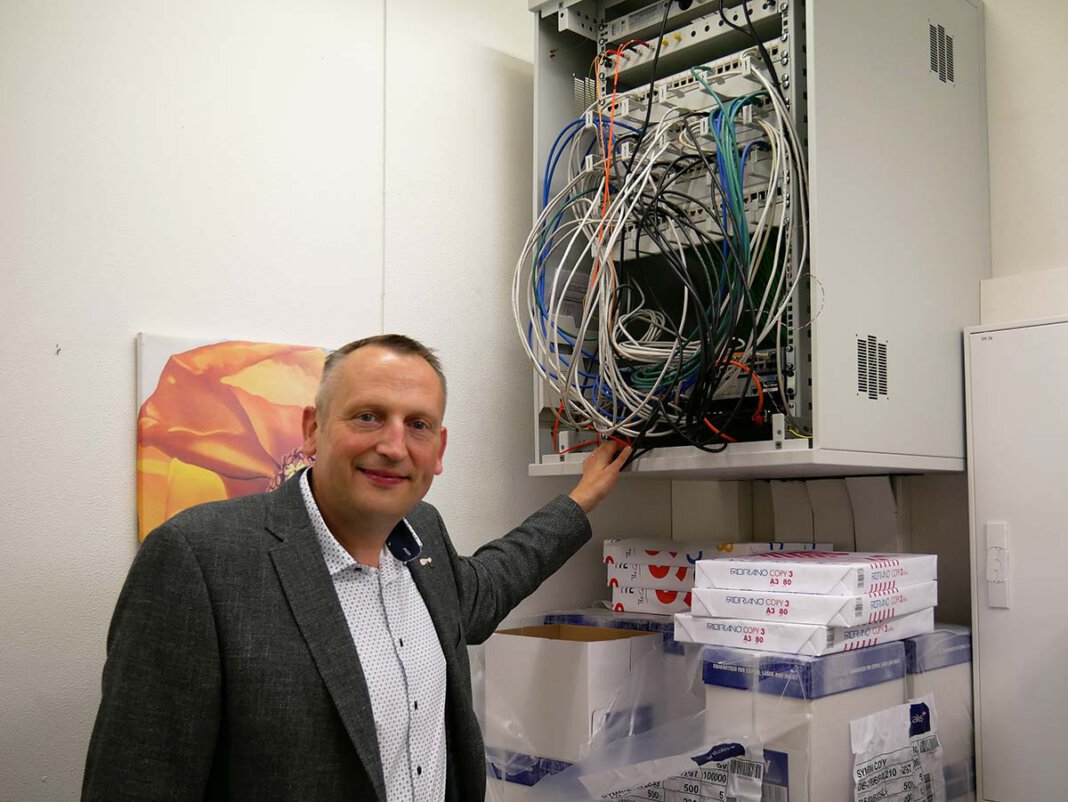 AFG Damberg AFG-Schulleiter Marcel Damberg freut sich über die großen Fortschritte in Sachen Digitalisierung. Foto: Gaby Brüggemann