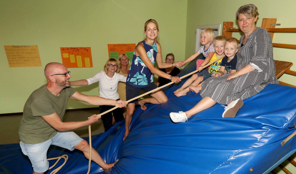 Reichlich Action gab es für die großen und kleinen Gäste in der Kindertageseinrichtung „Lütkeheide“ an der Ottostraße. Foto: Volkmer