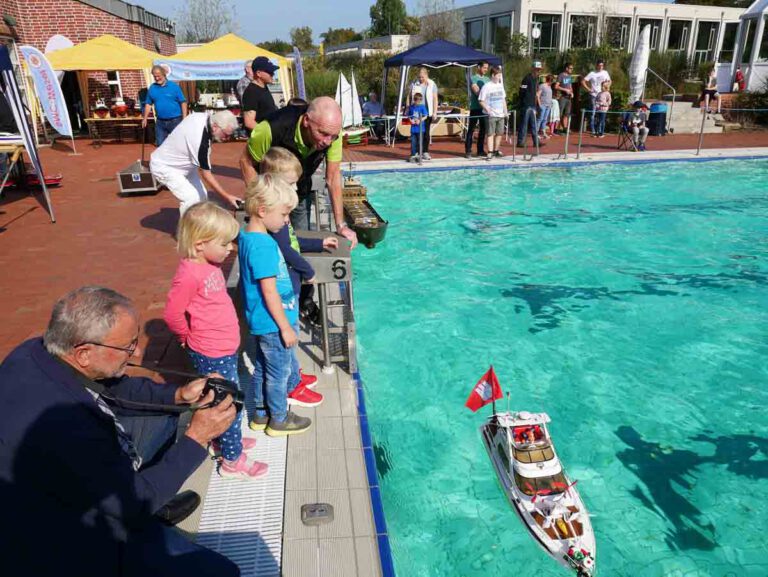 Ein voller Erfolg war die Neuauflage des Modellboot-Tages im Solebad Werne. Foto: Gaby Brüggemann