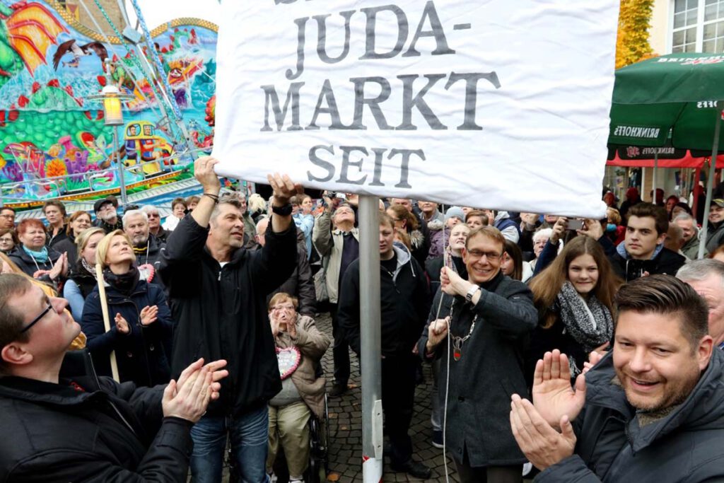 Die Freifahne wird wieder gehisst, wenn auch nicht in einer großen Eröffnung. Die Politik gab ihrer Zustimmung für Sim-Jü 2021, auch wenn einige Fragen noch offen sind. Archivfoto: Volkmer