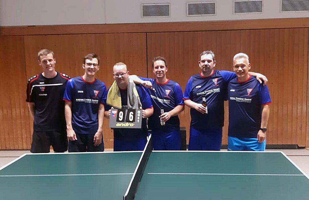 Tischtennis WSC 1 Die erste Mannschaft des Werner SC 2000 feierte zum Saisonstart einen 9:6-Sieg gegen Ascheberg. Foto: WSC