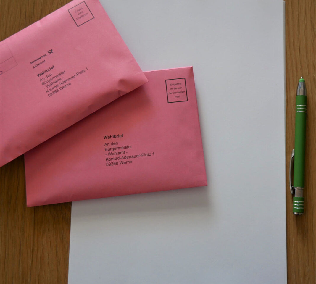 Wahlpanne_Stimmzettel Beim Druck und Versand der Stimmzettel gab es eine Panne: In wahrscheinlich nur Einzelfällen sind Stimmzettel aus dem Wahlbezirk Heinsberg in Werne und auch Lünen aufgetaucht. Darauf hat am Freitag Sven Henning für die Stadt Werne hingewiesen. Foto: Gaby Brüggemann
