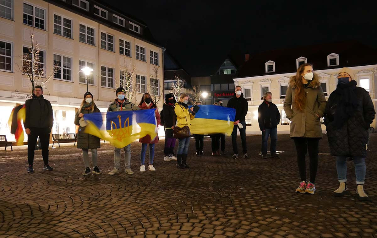Im Februar 2022 fanden die ersten Kundgebungen gegen den Krieg in der Ukraine statt. Foto: Gaby Brüggemann