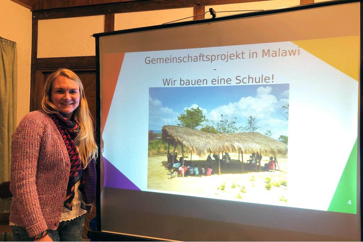 Franziska Köhler berichtete der Kolpingsfamilie von ihren Erlebnissen in Malawi. Foto: Benno Jäger