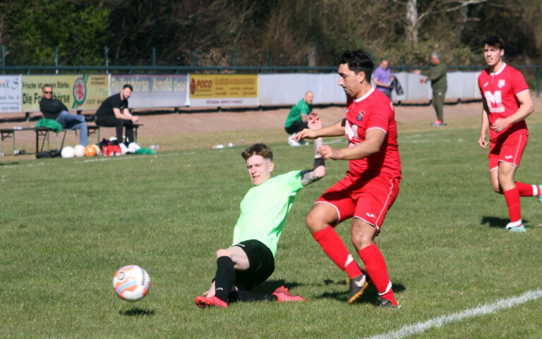 Der SV Stockum wehrte sich gegen den TSC Hamm nach Kräften, unterlag aber deutlich mit 0:4. Foto: Wagner