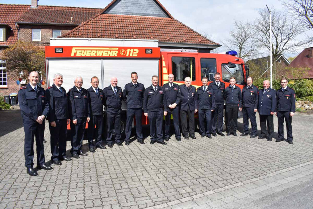 Die Kameraden des Löschzuges 2 mit der Leitung der Freiwilligen Feuerwehr Werne. Foto: Feuerwehr Werne
