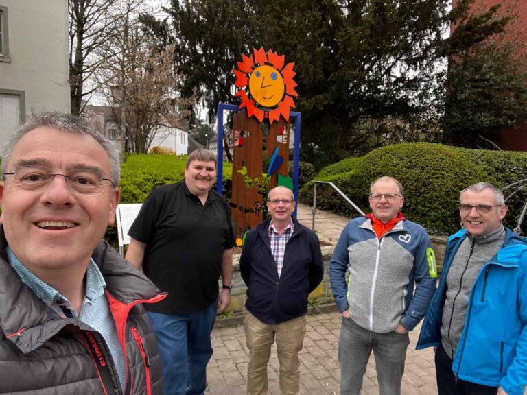 Den Besuch in Werl nutzten die Mitglieder des Wallfahrtsausschusses auch, um den neuen Franziskusweg zu gehen: (von links) Dr. Martin Schmid, Martin Weber, Theo Bergmann, Bernd Heimann und Klemens Pieper. - Foto: Wallfahrtsausschuss