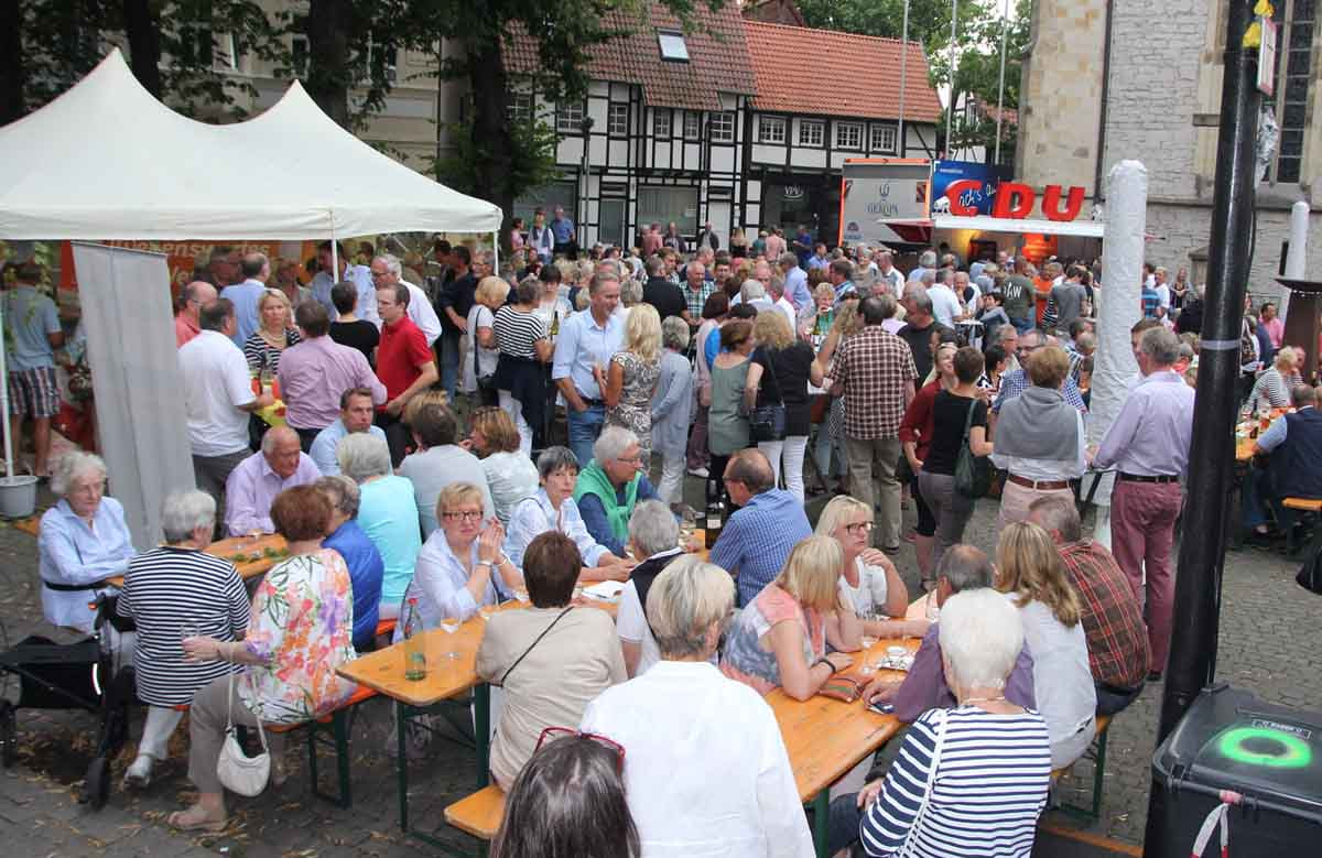 Das CDU-Weinfest findet nach zwei Jahren Corona-Pause wieder statt. Archivfoto: Linda Ehrhardt