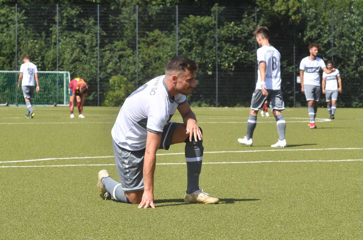 WSC-Stürmer Jussef Saado war enttäuscht: Er konnte die Niederlage gegen Wolbeck nicht verhindern. Sein Anschlusstreffer in der Nachspielzeit kam zu spät. Archivfoto: MSW