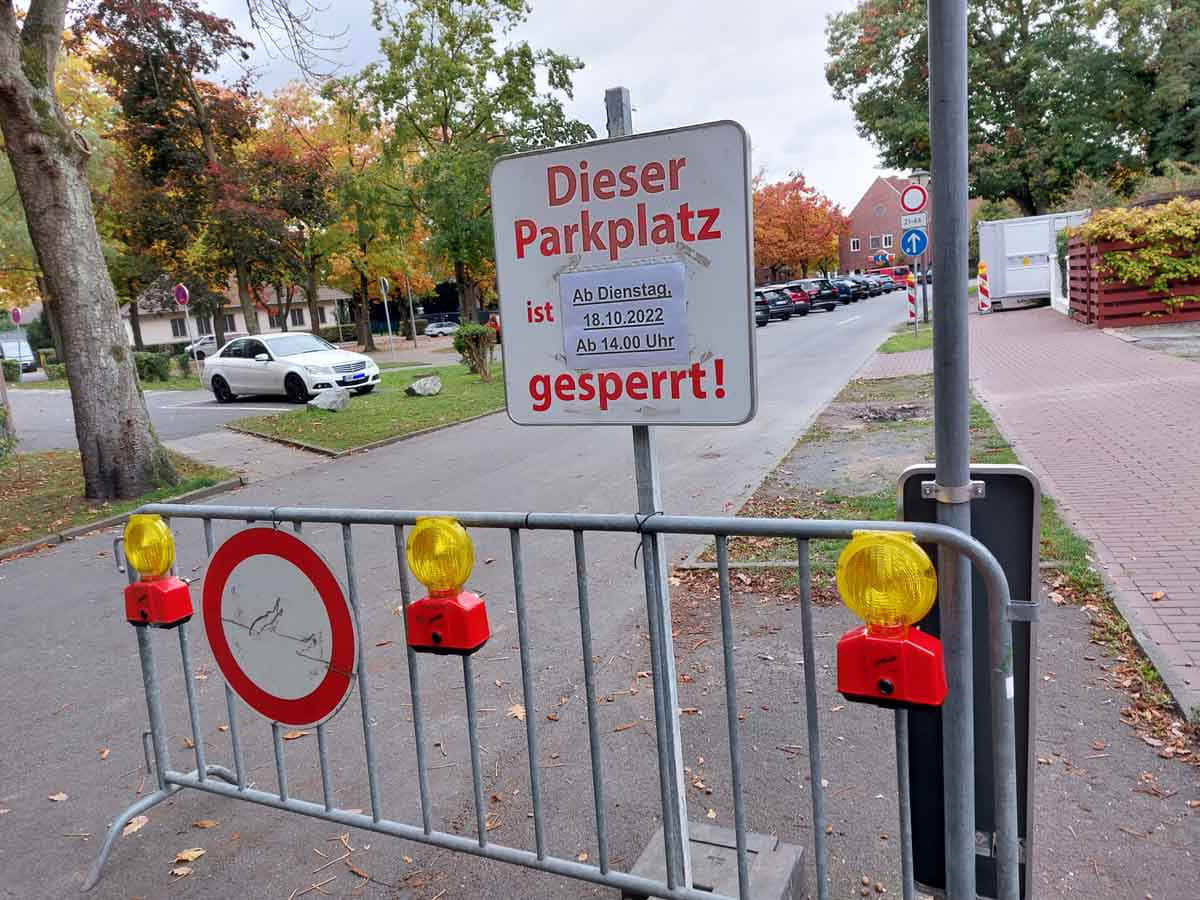Der Parkplatz Auf dem Berg ist ab Dienstag (18. Oktober) wegen der Sim-Jü rund eine Woche lang gesperrt. Foto: Wagner