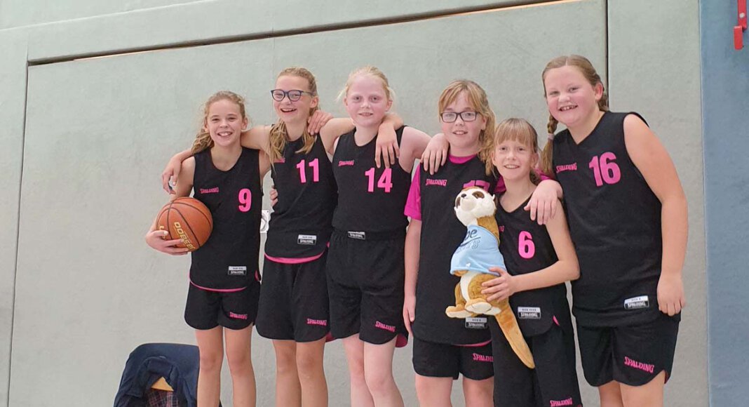 Die Basketball-Mädchen aus Werne feierten einen haushohen Sieg gegen Dortmund. Foto: privat