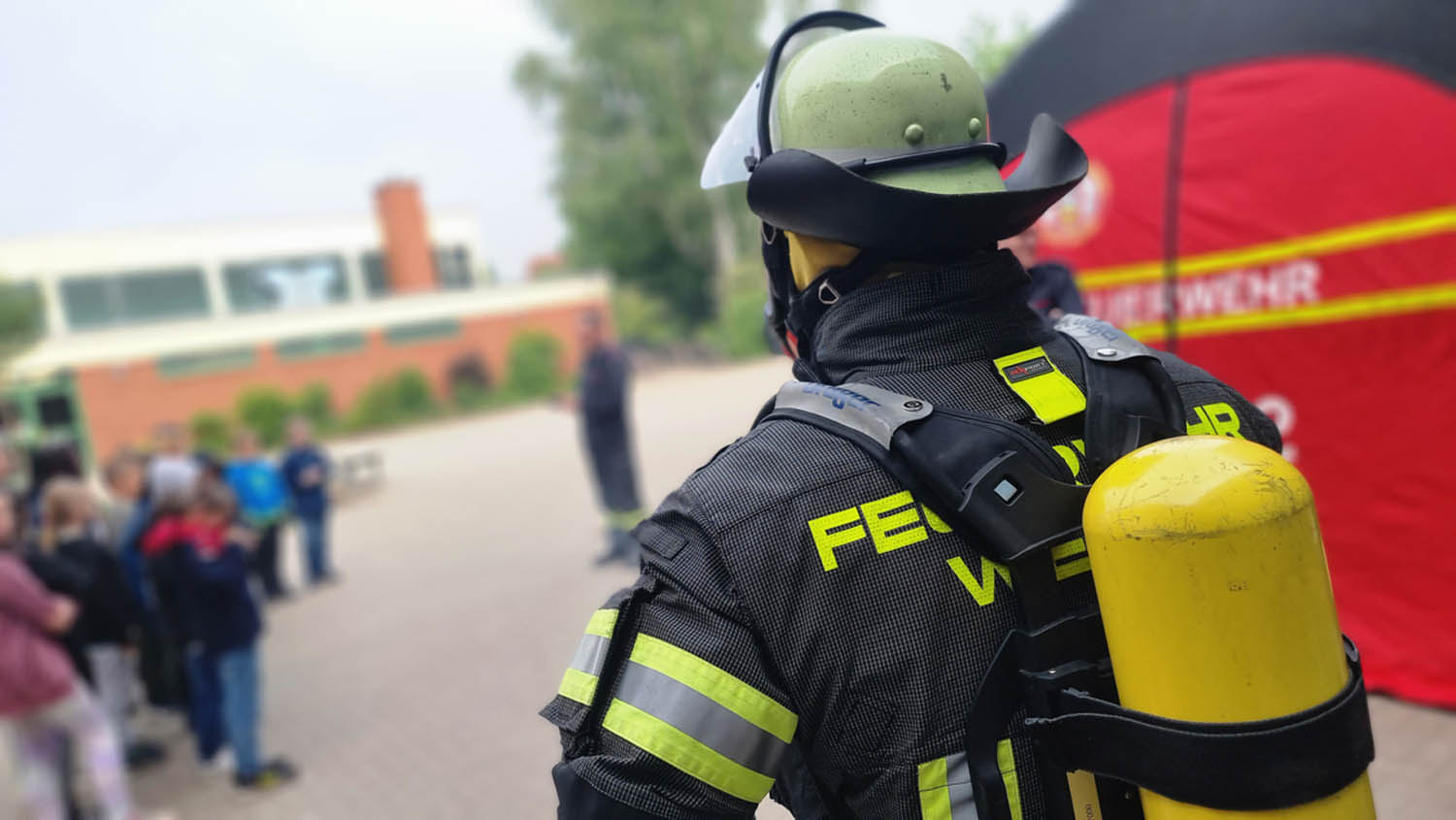 Die "5 Ws", Notruf 112 Und Mehr: Feuerwehr Lehrt An Grundschule – Werne ...