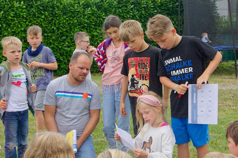 Spiele, Bibel und fröhliche Kinder gehörten zum Beitrag der Christlichen Gemeinde Werne zum Kinderferienprogramm „Wernutopia“. Foto: Steinmüller