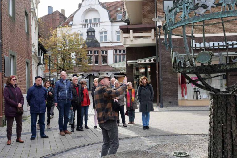 Die Kritik des Kunstvereins durch seine Aktion in der Innenstadt fruchtete bei Politik und Verwaltung. Foto: Anke Barbara Schwarze