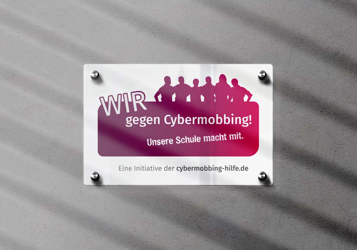 „WIR gegen Cybermobbing! Unsere Schule macht mit.“ eignet sich für alle weiterführenden Schulen in sämtlichen Bundesländern. Das Schulprogramm umfasst einen Workshop, der im Rahmen eines Projekttages an der Schule stattfindet. Fotos: Cybermobbing-Hilfe e.V.