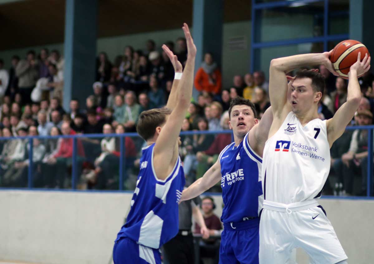 Nils Brinkmann und die LippeBaskets gewannen das letzte Saisonspiel in Dortmund. Archivfoto: Wagner