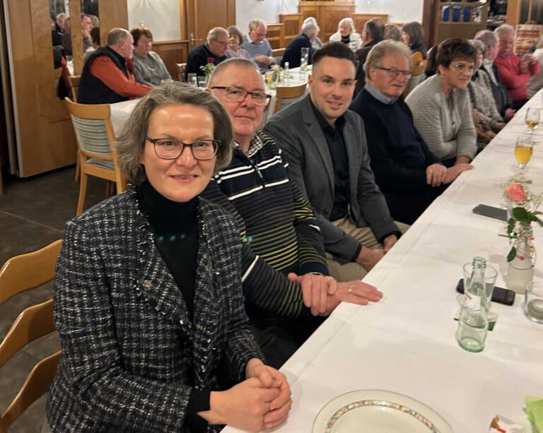 NRW-Ministerin Ina Scharrenbach war beim Grünkohlessen der Senioren-Union zu Gast. Foto: privat