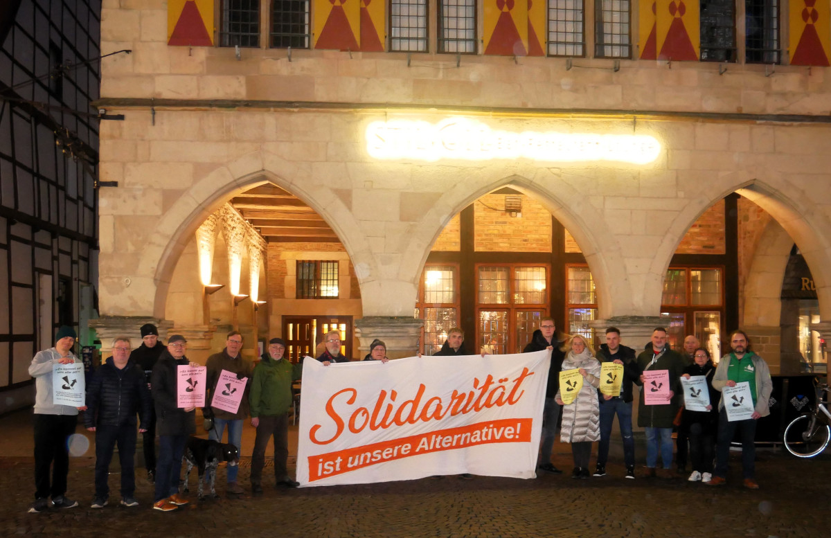 Zu einer Kundgebung für eine solidarische Zukunft und Demokratie und gegen Rechts rufen zahlreiche Gruppen, Parteien, Kirchen und Vereine auf. Fotos: Gaby Brüggemann