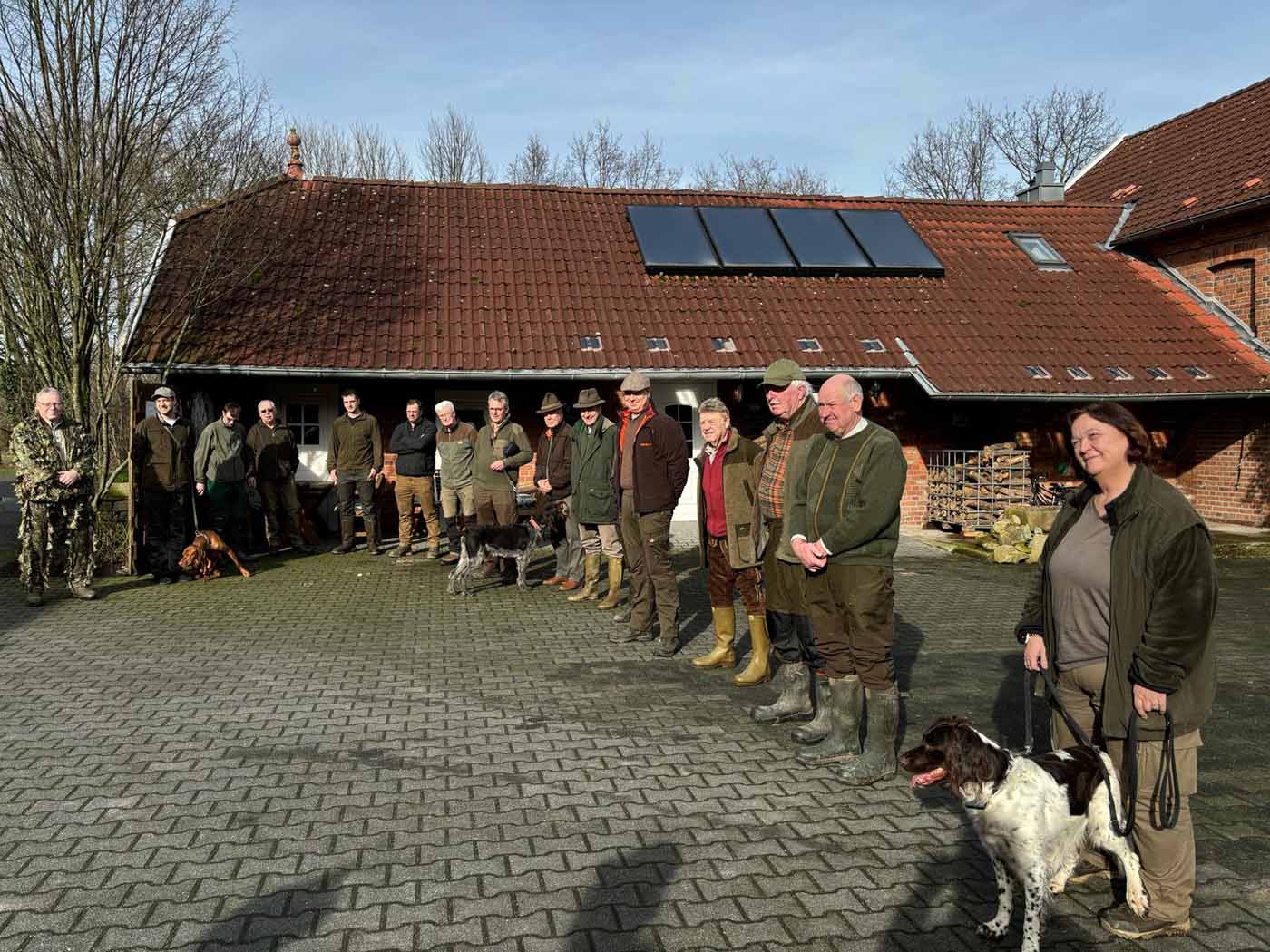 Zufrieden waren die Teilnehmenden am Tauben- und Krähentag mit dem Ergebnis. Foto: privat