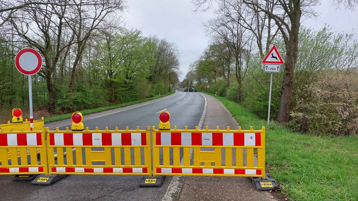 Die Lünener Straße (B54) bleibt noch länger in beide Fahrtrichtungen gesperrt. Das teilt Straßen.NRW mit. Foto: Wagner