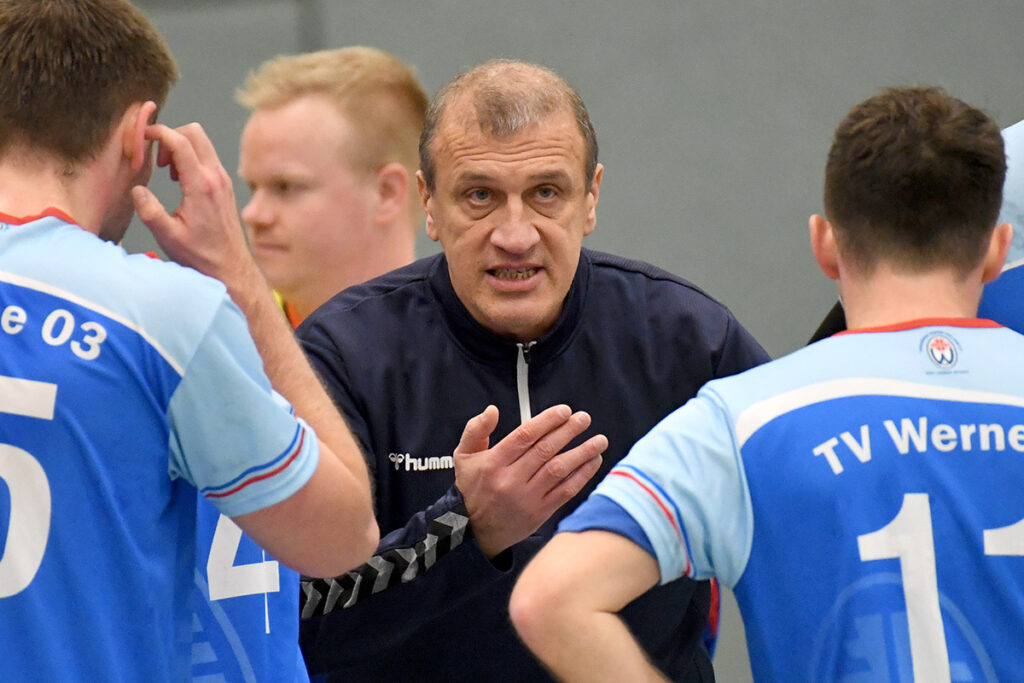 Die intensiven Appelle von Trainer Axel Taudien blieben ohne die erhoffte Wirkung. Sein Team verlor gegen Oberdan II deutlich. Archivfoto: MSW