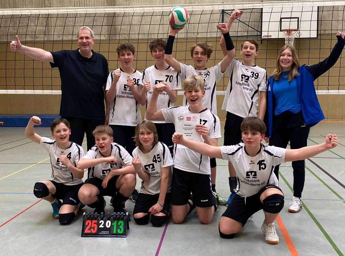 Der Jubel beim heimischen Volleyball-Nachwuchs war riesengroß. Foto: privat