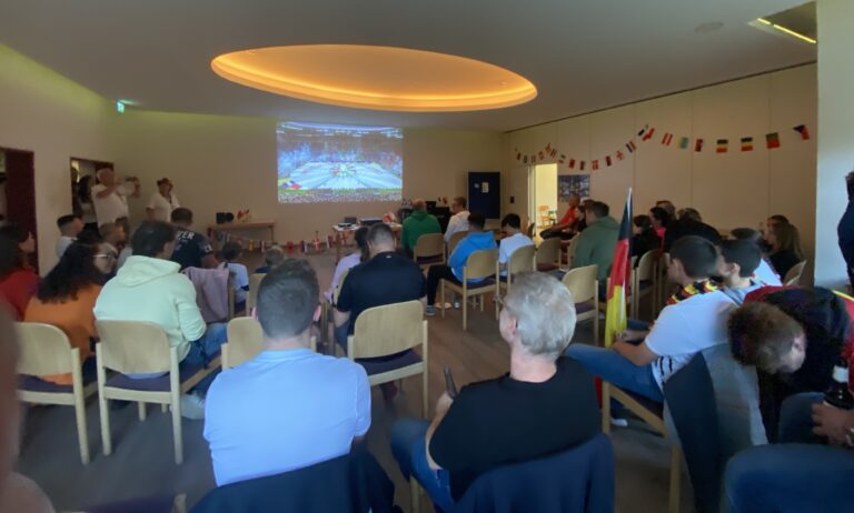 Gut besucht war das gemeinsame Fußballgucken schon beim EM-Eröffnungsspiel zwischen Deutschland und Schottland. Foto: privat