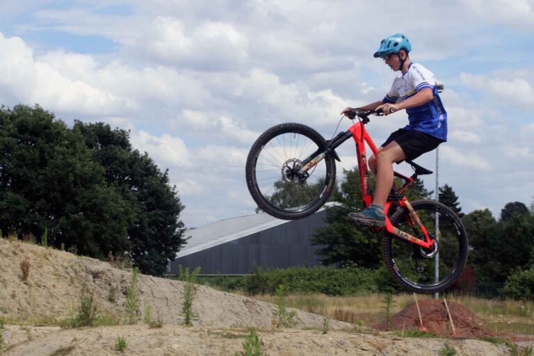 Endlich ist der Bike-Park im Sportzentrum Dahl eröffnet worden. Fotos: Wagner