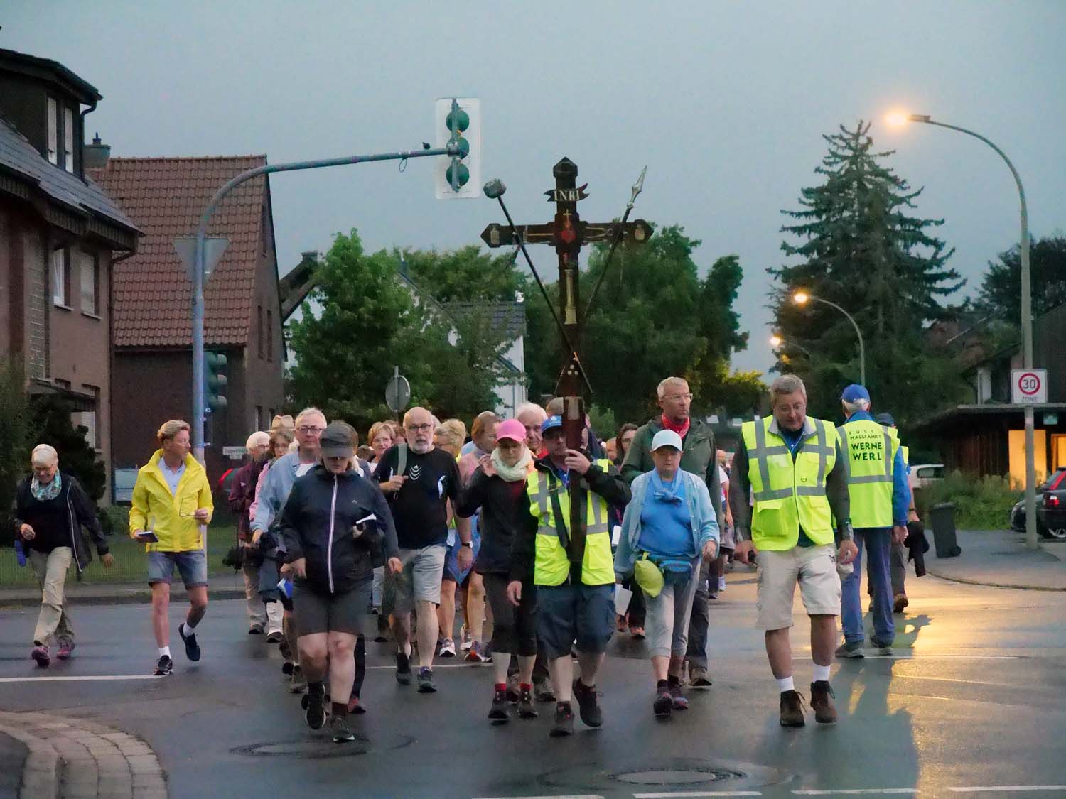 In zügigem Tempo ging es durch die Straßen von Werne. – Foto: Schwarze