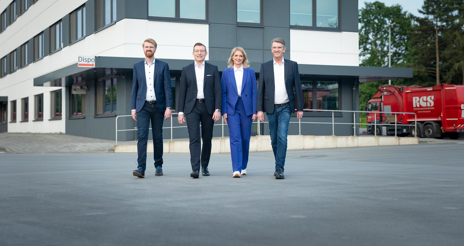 Adelheid Hauschopp-Francke. Gerd Francke (rechts), Alexander Rimmer und Henrik Francke (links) bilden die Geschäftsführung der RCS-Gruppe. Foto: Photographie Susanne Kästner